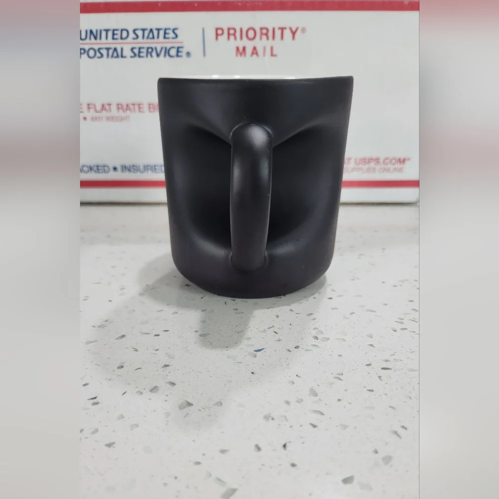 Hello Kitty Color Changing Coffee Mug - Picture 7 of 10